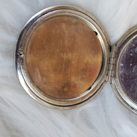 Vintage Delft Locket - Picture 4 of 8